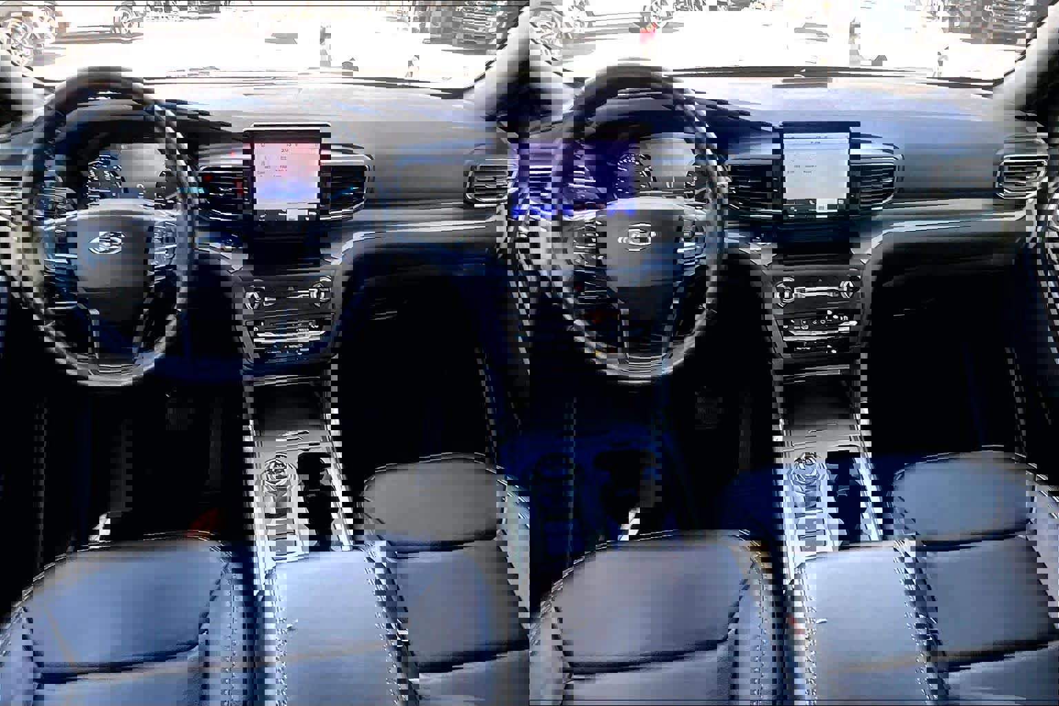 Certified 2020 Ford Explorer XLT w/ Equipment Group 202A RWD image 16