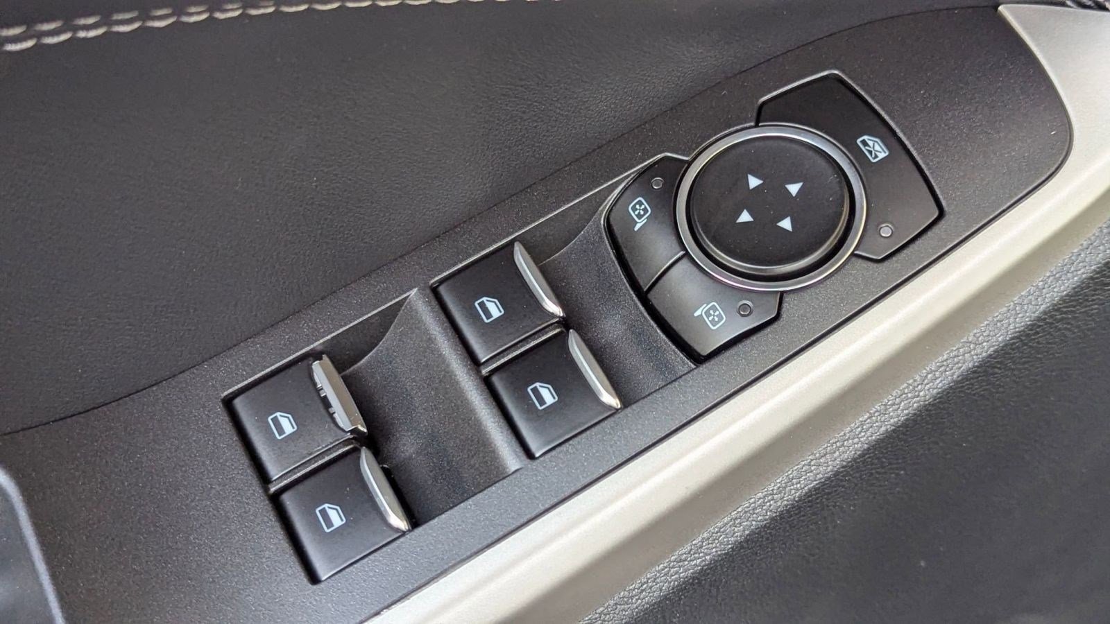 Certified 2022 Ford Explorer XLT w/ Equipment Group 202A image 23