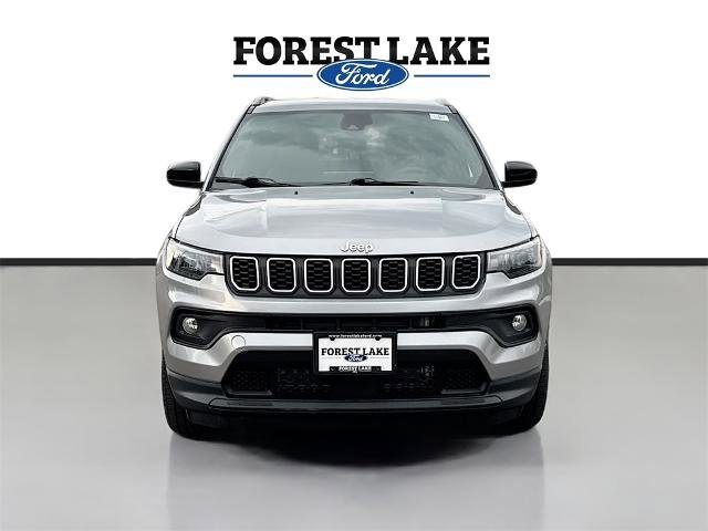 Used 2024 Jeep Compass Latitude image 2