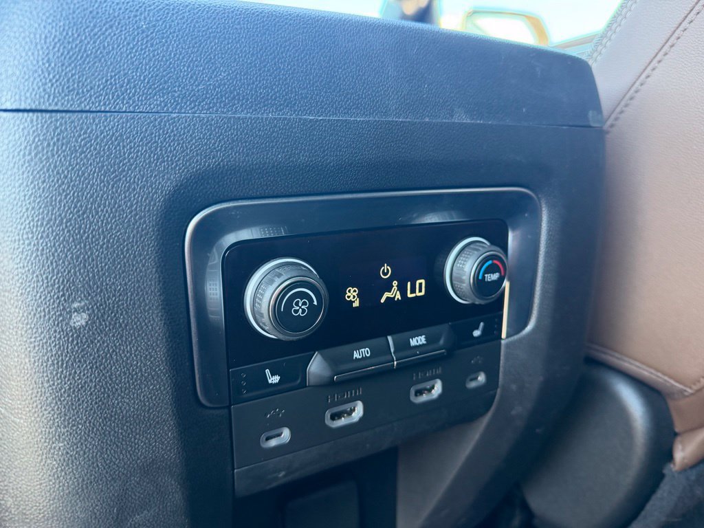 Used 2021 Chevrolet Tahoe High Country AWD/4WD image 13