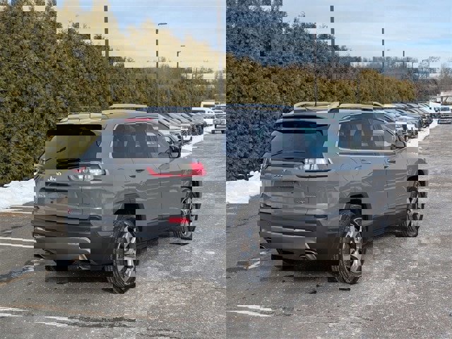 Used 2021 Jeep Cherokee Limited w/ Elite Package image 5