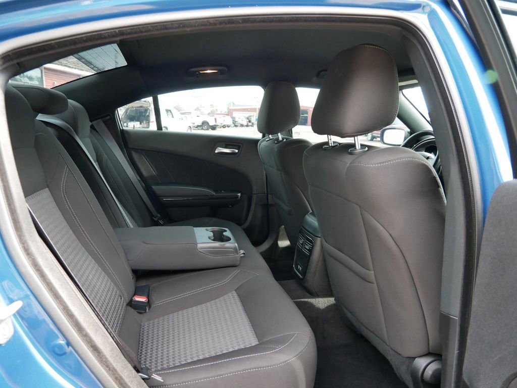 Used 2022 Dodge Charger SXT w/ Driver Convenience Group AWD/4WD image 9