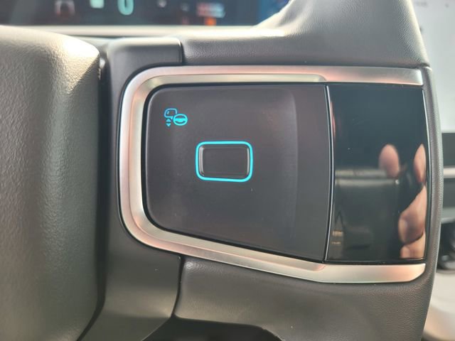 Certified 2025 Ford Expedition Active image 25