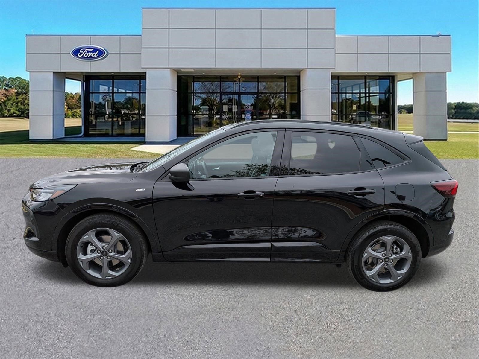 Certified 2023 Ford Escape ST-Line w/ Tech Pack #1 image 7