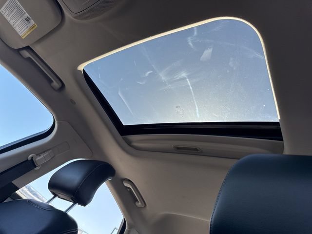 Certified 2017 Ford Fusion Energi SE FWD image 19