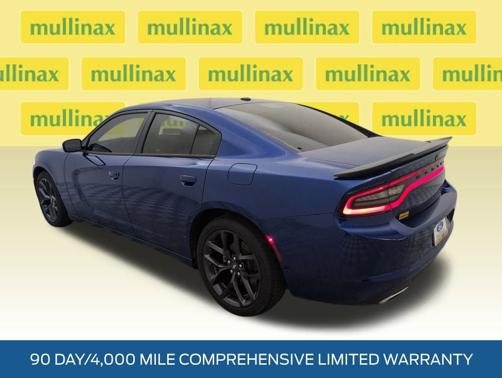 Used 2022 Dodge Charger SXT w/ Blacktop Package image 3