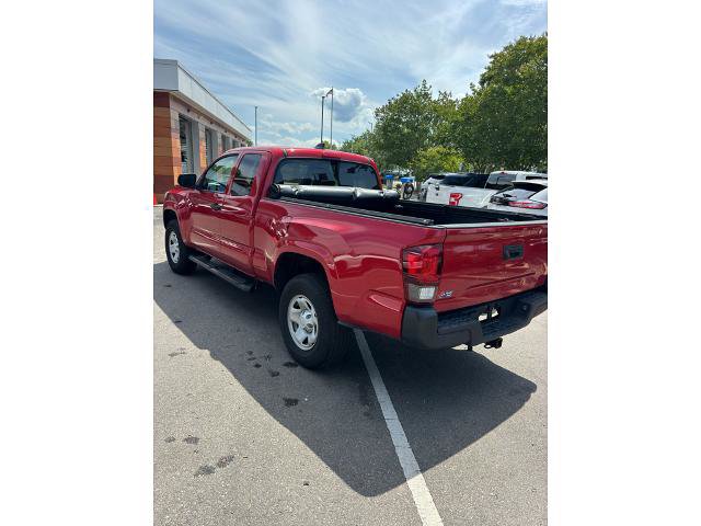 Used 2022 Toyota Tacoma SR RWD image 2