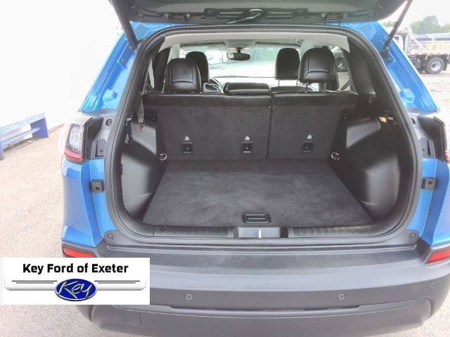 Used 2020 Jeep Cherokee Latitude Plus AWD/4WD image 11