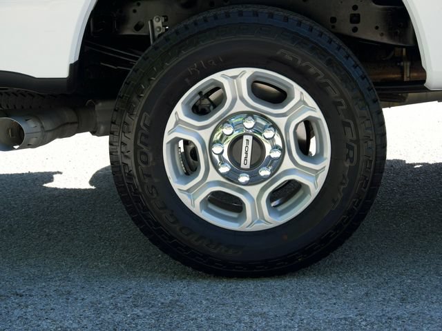 Certified 2025 Ford F250 XLT w/ FX4 Off-Road Package AWD/4WD image 10