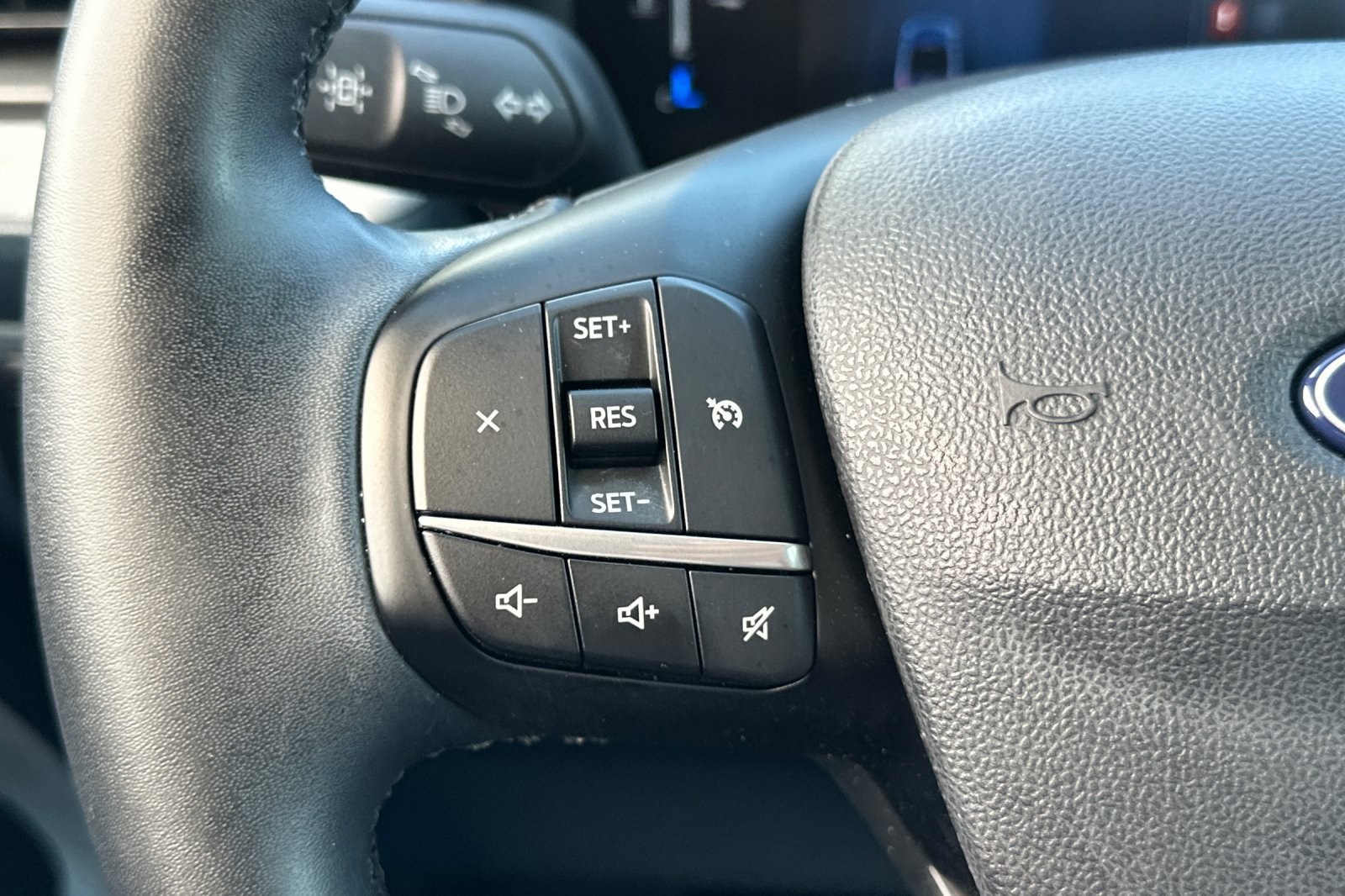 Certified 2025 Ford Maverick XLT w/ XLT Luxury Package AWD/4WD image 24