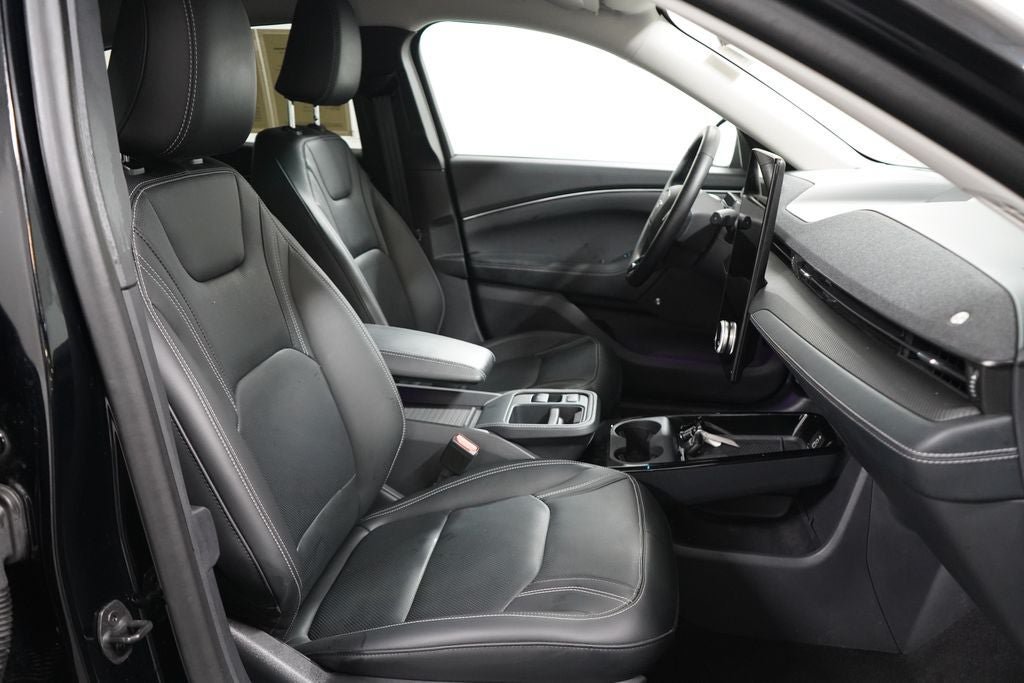 Certified 2025 Ford Mustang Mach-E Premium AWD/4WD image 31