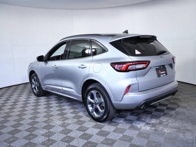 Certified 2023 Ford Escape ST-Line w/ Tech Pack #1 AWD/4WD image 6