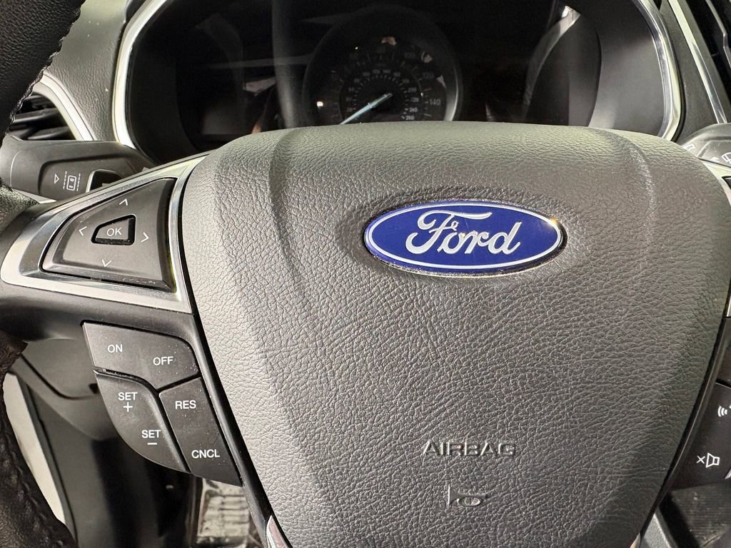 Certified 2019 Ford Edge Titanium image 24