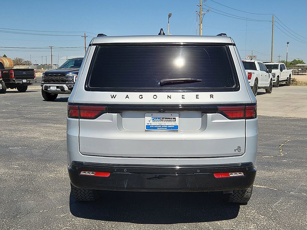 Used 2024 Jeep Wagoneer Series II image 4