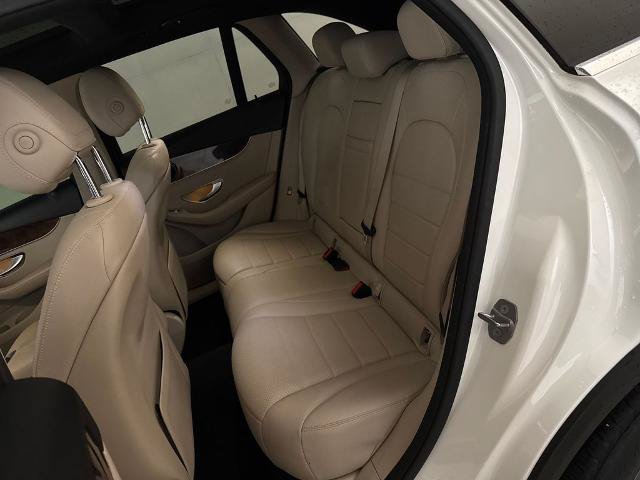 Used 2018 Mercedes-Benz GLC 300 4MATIC image 30