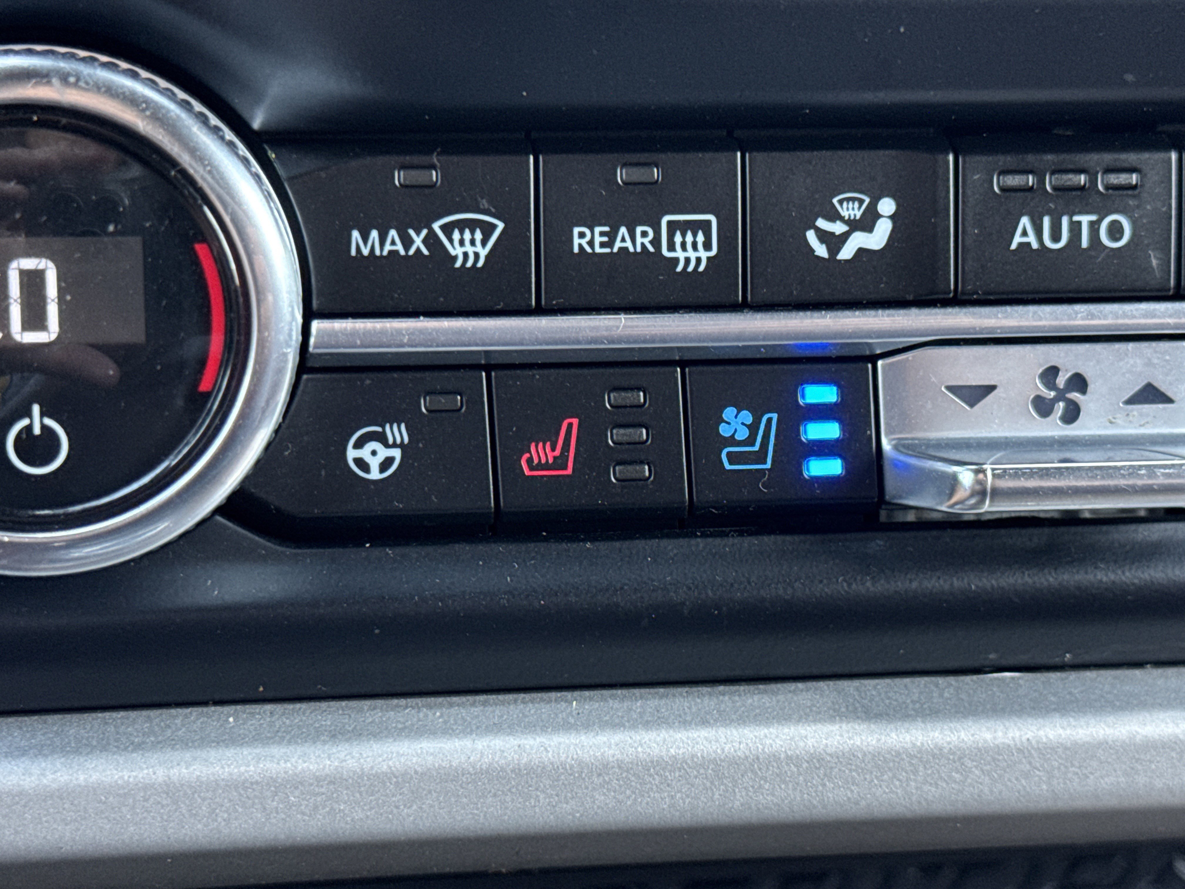 Certified 2023 Ford Expedition Limited image 22