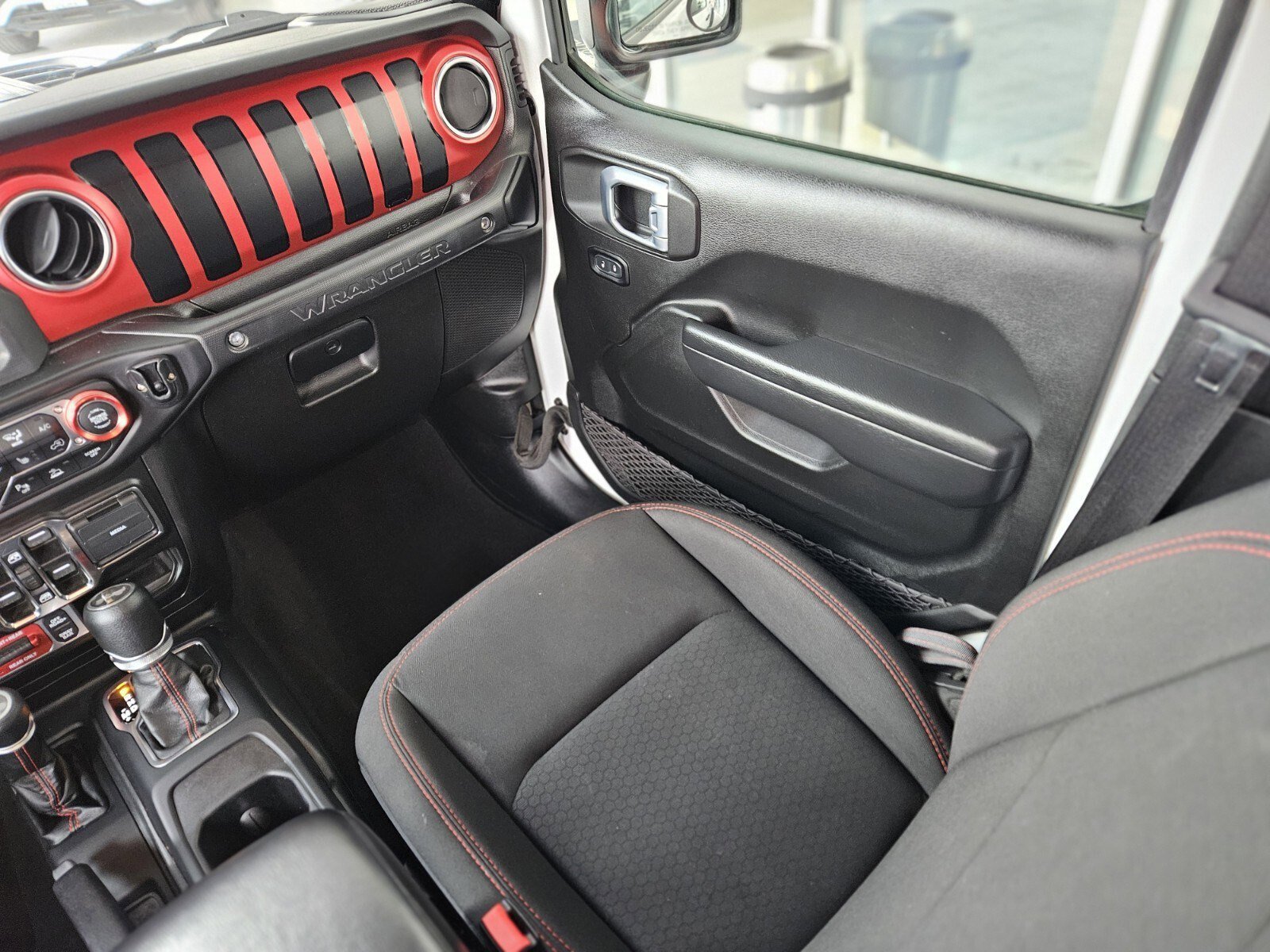 Used 2021 Jeep Wrangler Unlimited Rubicon w/ Xtreme Recon 35" Tire Package image 13