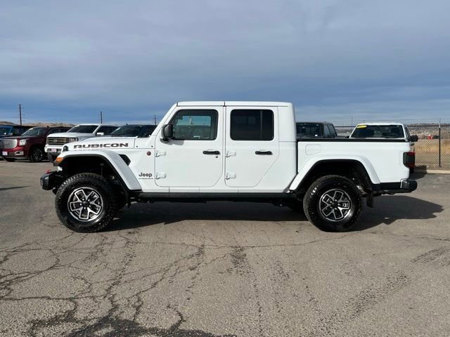 Used 2025 Jeep Gladiator Rubicon w/ Convenience Group image 2