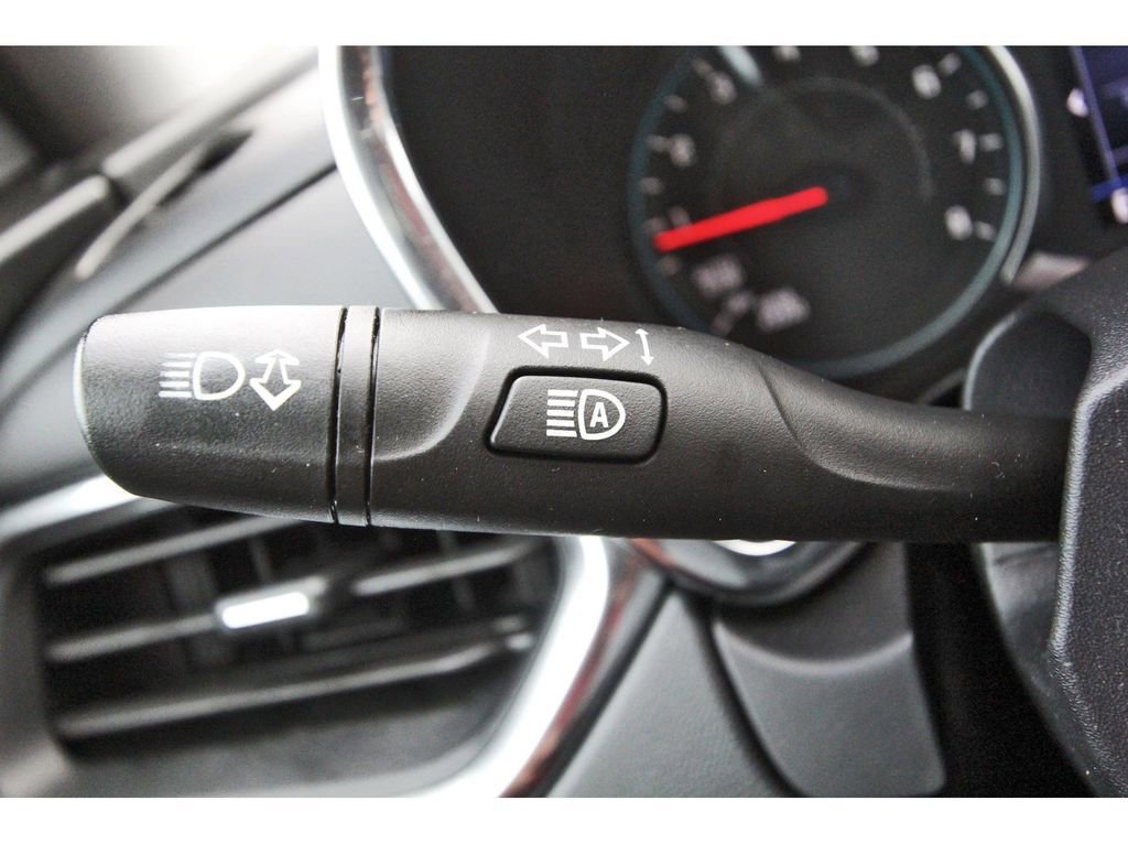 Used 2020 Chevrolet Equinox LT image 16