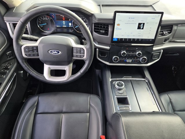 Certified 2022 Ford Expedition XLT image 25