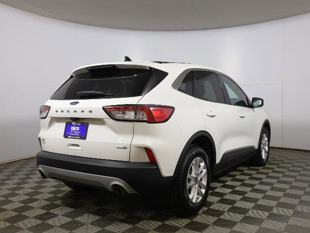 Certified 2020 Ford Escape SE image 4