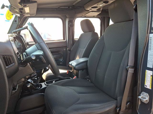 Used 2018 Jeep Wrangler Unlimited Sport w/ Connectivity Group AWD/4WD image 13