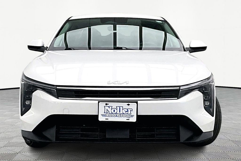 Used 2025 Kia K4 FWD image 3