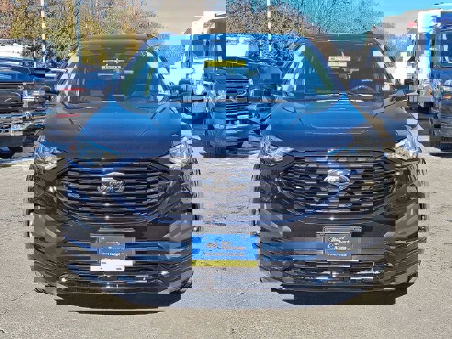 Certified 2022 Ford Edge SE w/ Black Appearance Package image 14