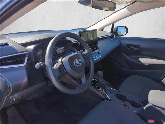 Used 2025 Toyota Corolla LE image 12