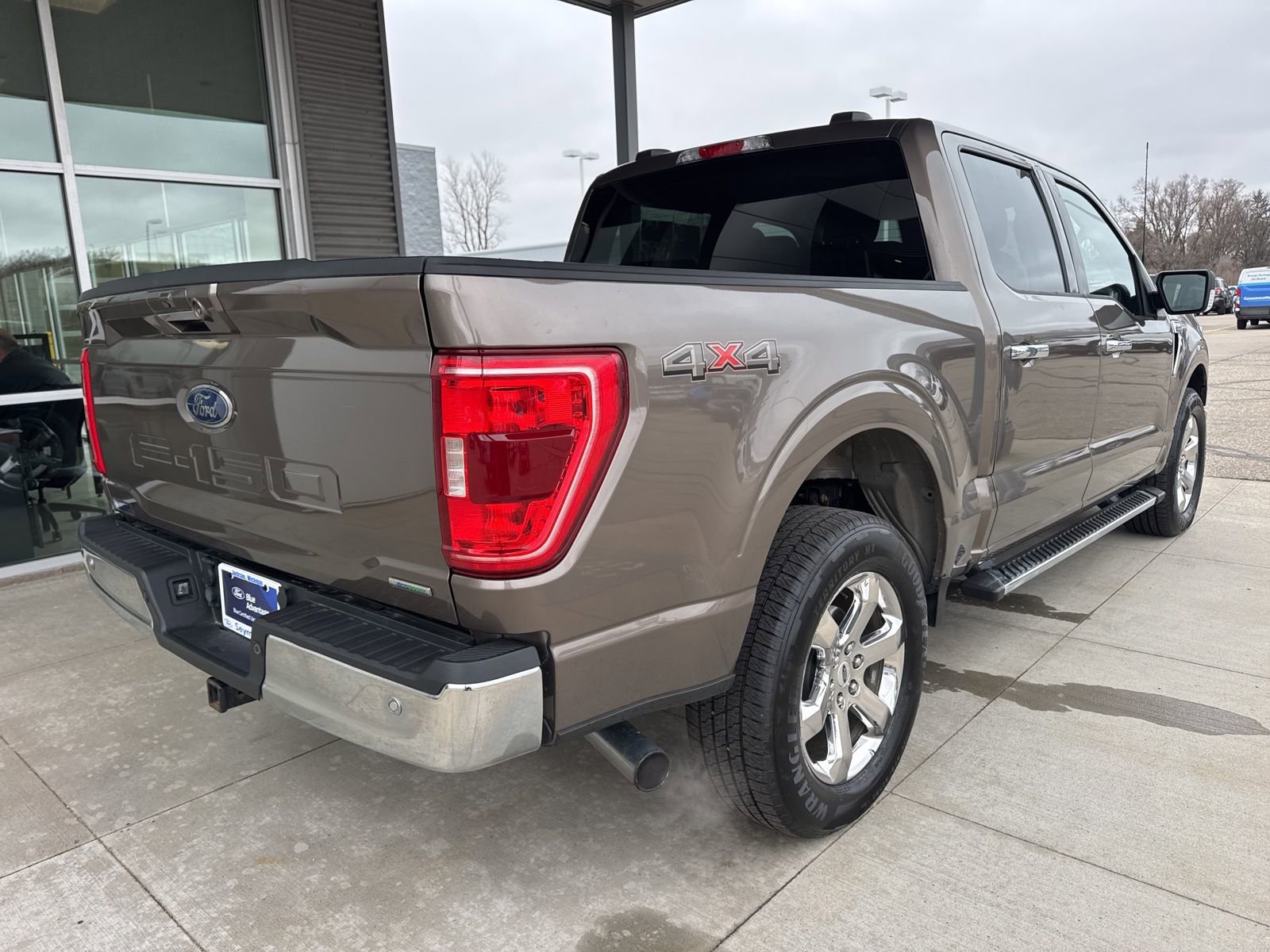 Certified 2021 Ford F150 XLT w/ Equipment Group 302A High image 8