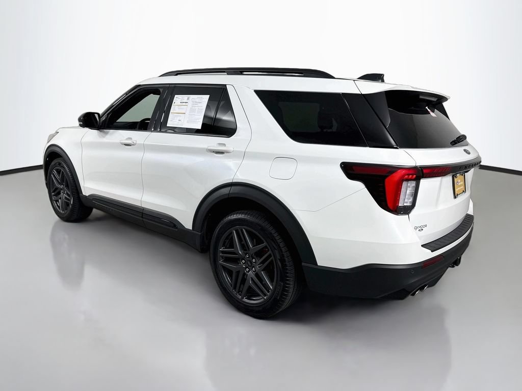 Certified 2026 Ford Explorer ST AWD/4WD image 5