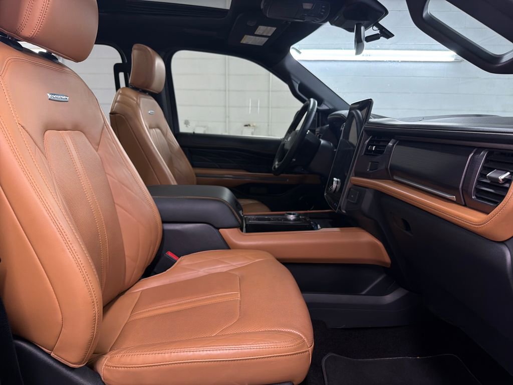 Certified 2022 Ford Expedition Max Platinum RWD image 31