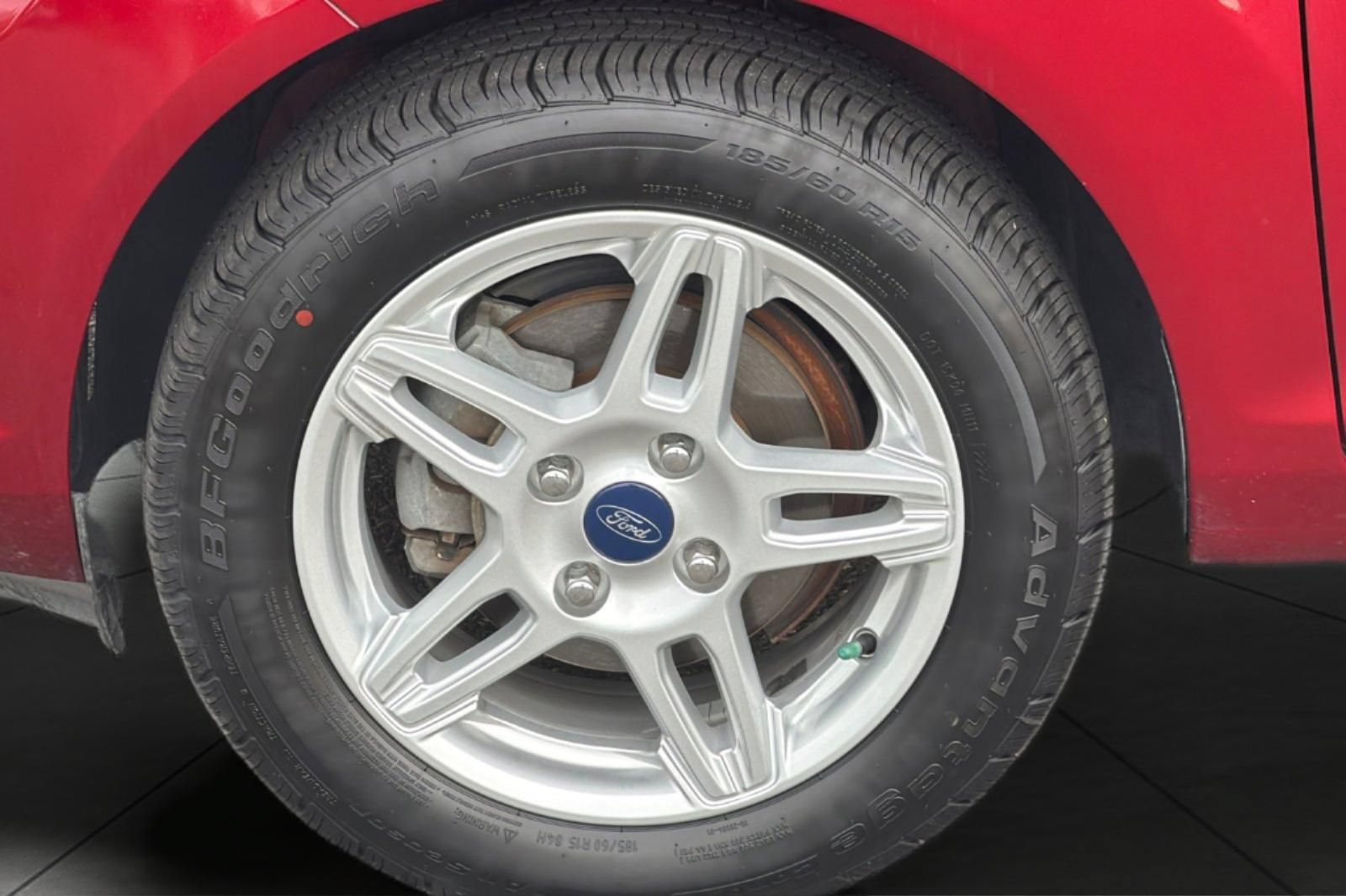 Certified 2017 Ford Fiesta SE FWD image 13
