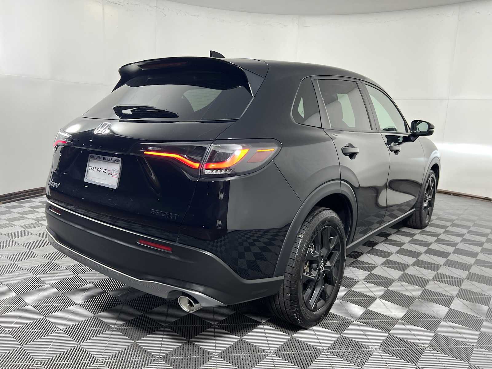 Used 2023 Honda HR-V Sport image 10