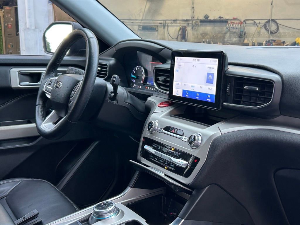 Certified 2022 Ford Explorer XLT w/ Equipment Group 202A RWD image 25