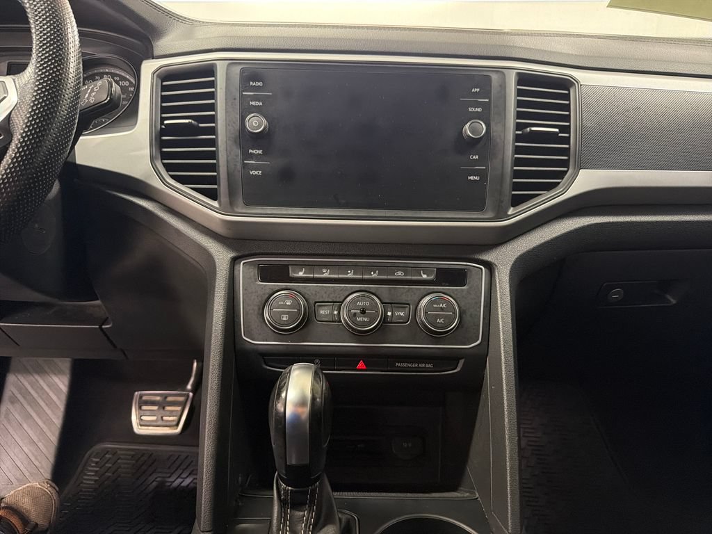 Used 2021 Volkswagen Atlas SE w/ Towing Package FWD image 22