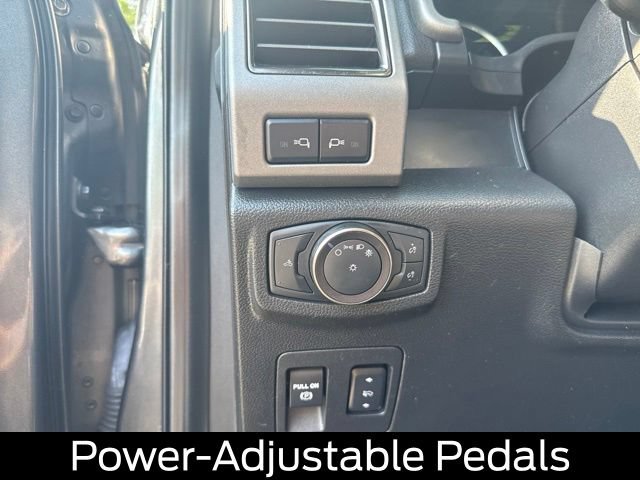 Certified 2019 Ford F150 Raptor w/ Equipment Group 802A Luxury AWD/4WD image 17