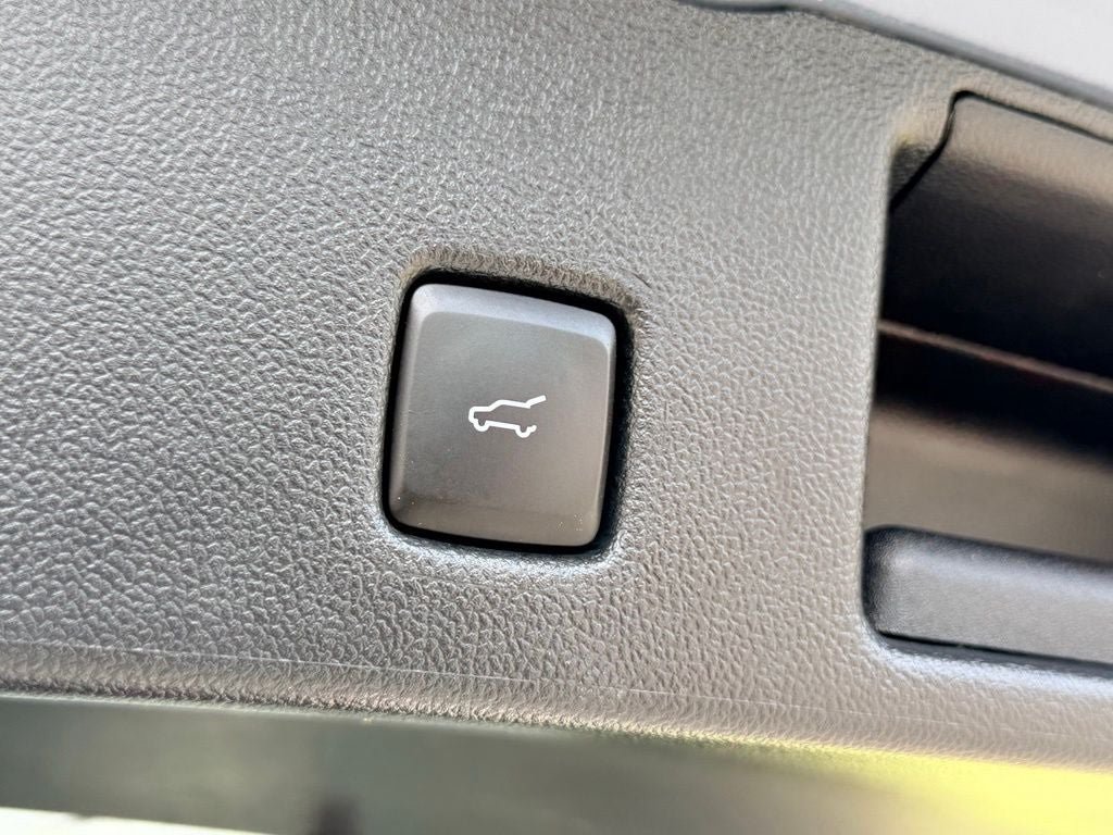 Certified 2023 Ford Escape ST-Line w/ Tech Pack #1 FWD image 31