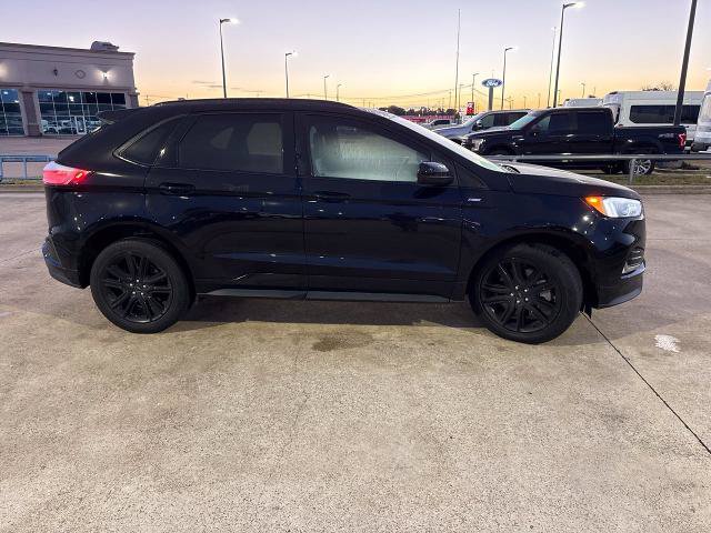 Certified 2024 Ford Edge ST-Line AWD/4WD image 17