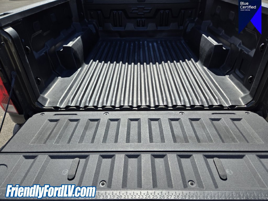 Used 2024 Chevrolet Colorado LT w/ LT Convenience Package AWD/4WD image 16