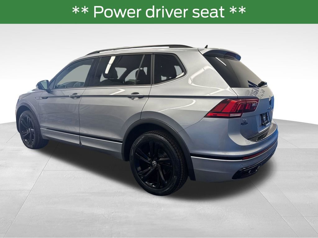 Used 2024 Volkswagen Tiguan SE R-Line AWD/4WD image 4