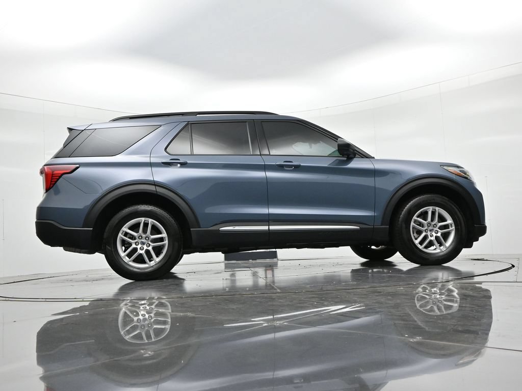 Certified 2025 Ford Explorer Active AWD/4WD image 23