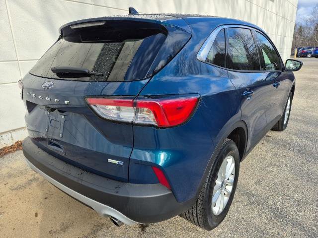 Certified 2020 Ford Escape SE image 3
