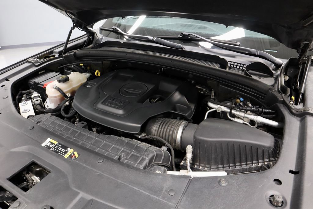 Used 2021 Jeep Grand Cherokee L Overland w/ Luxury Tech Group IV image 17