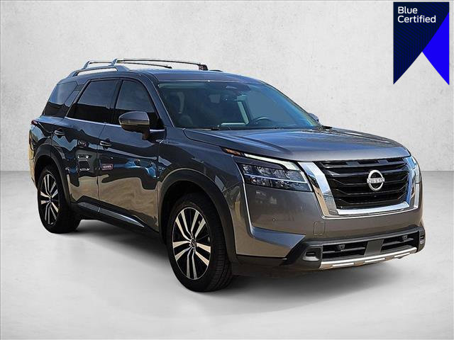 Used 2023 Nissan Pathfinder Platinum image 1