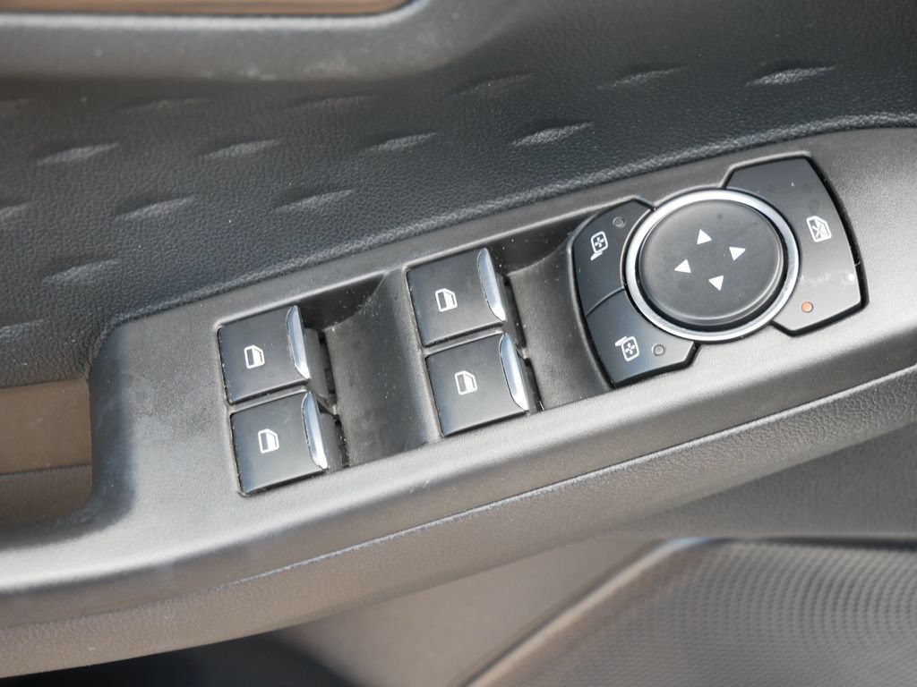 Certified 2020 Ford Escape Titanium AWD/4WD image 17
