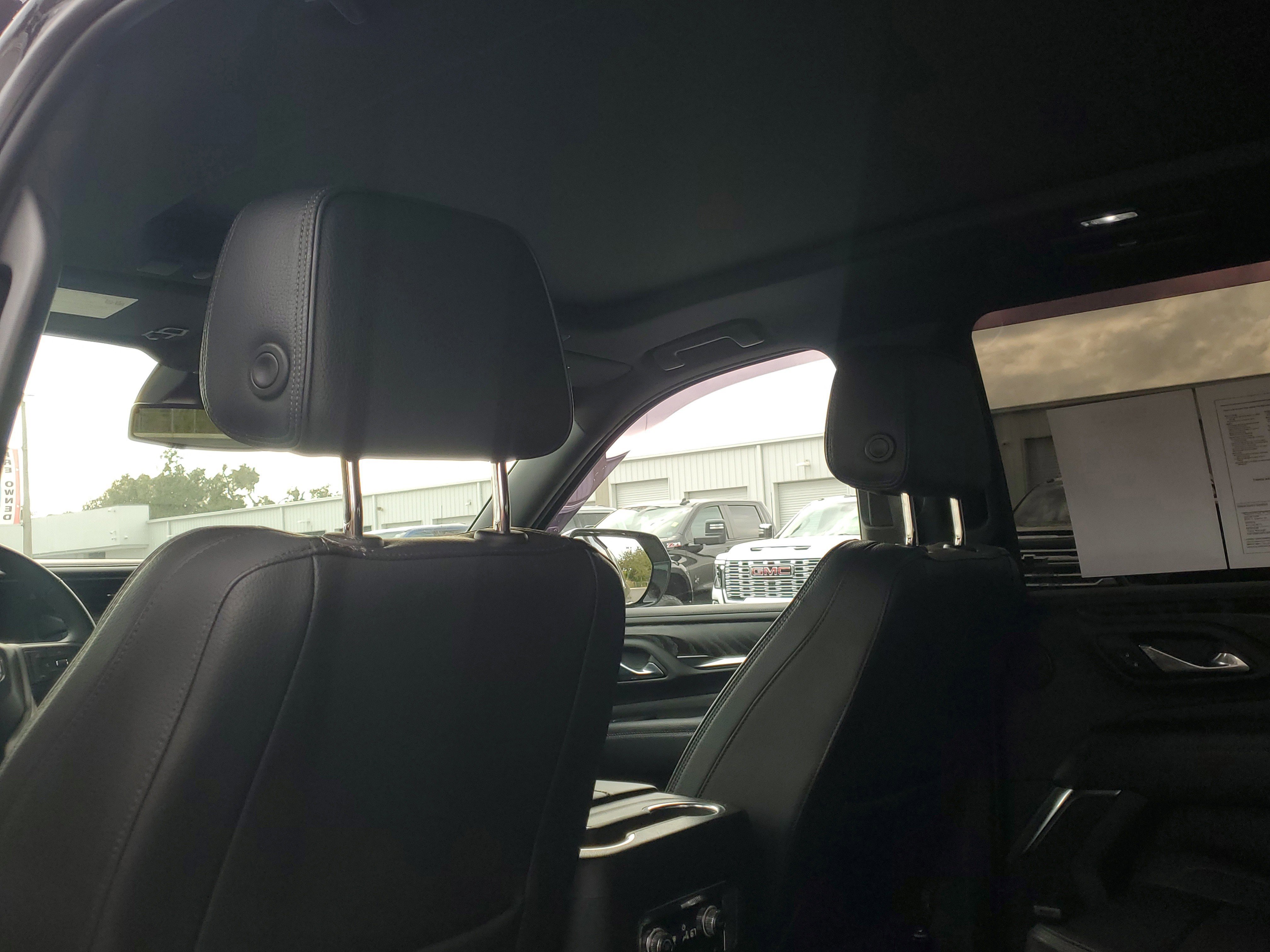 Used 2023 GMC Yukon XL Denali image 14