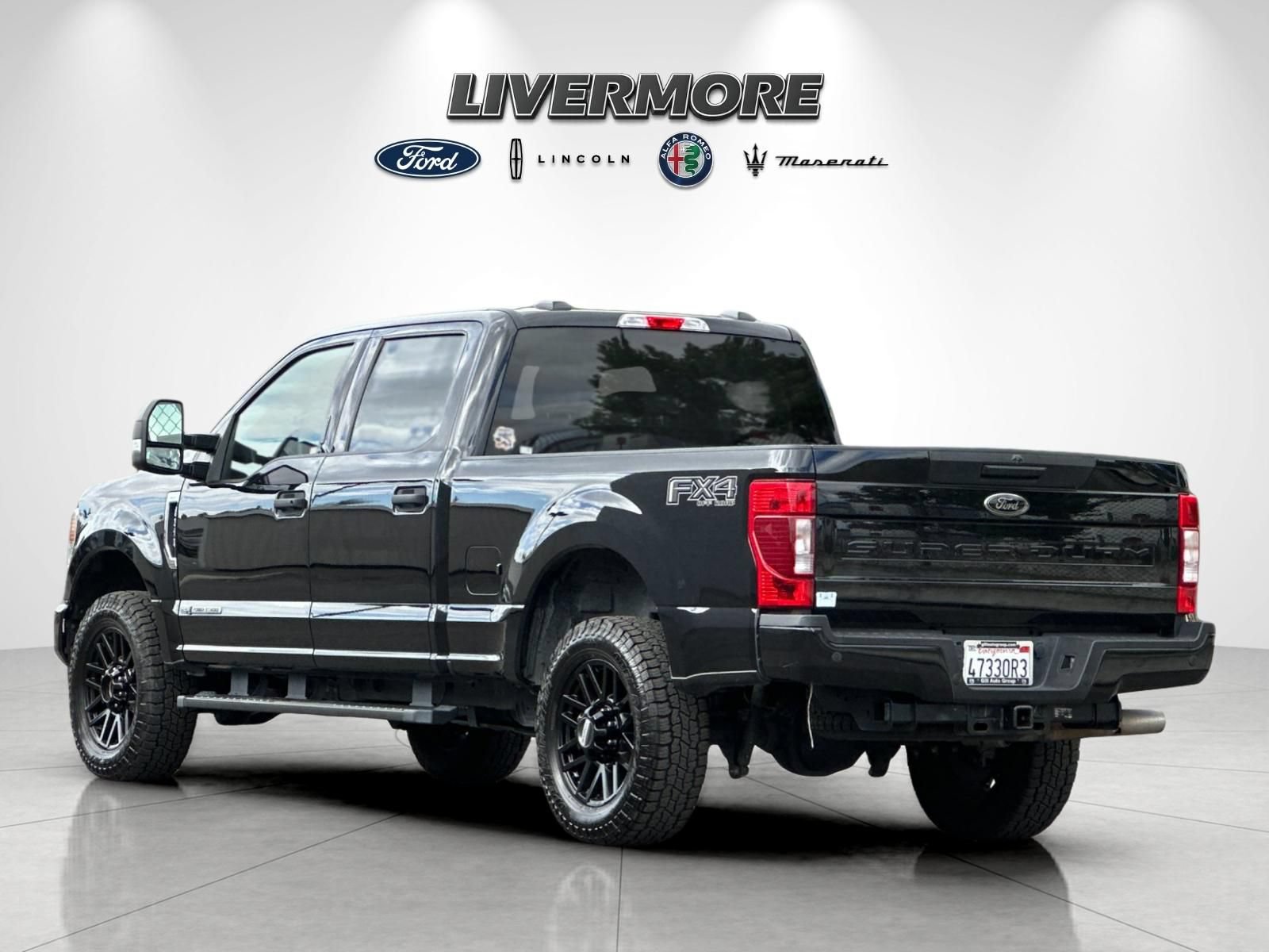 Certified 2022 Ford F250 XLT w/ Black Appearance Package AWD/4WD image 5