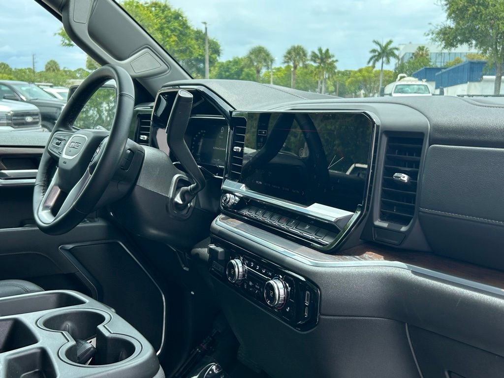 Used 2026 GMC Sierra 1500 SLT RWD image 28