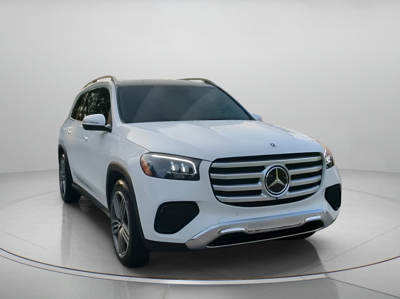 Used 2026 Mercedes-Benz GLS 450 4MATIC image 5
